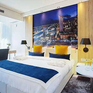 4* Hotel Golden Tulip Airport